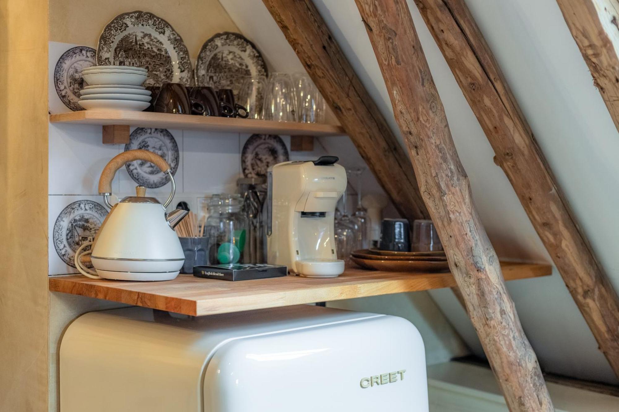 Unieke Bed En Breakfast Met Historisch Verhaal In Ferwert Ferwerd Dış mekan fotoğraf